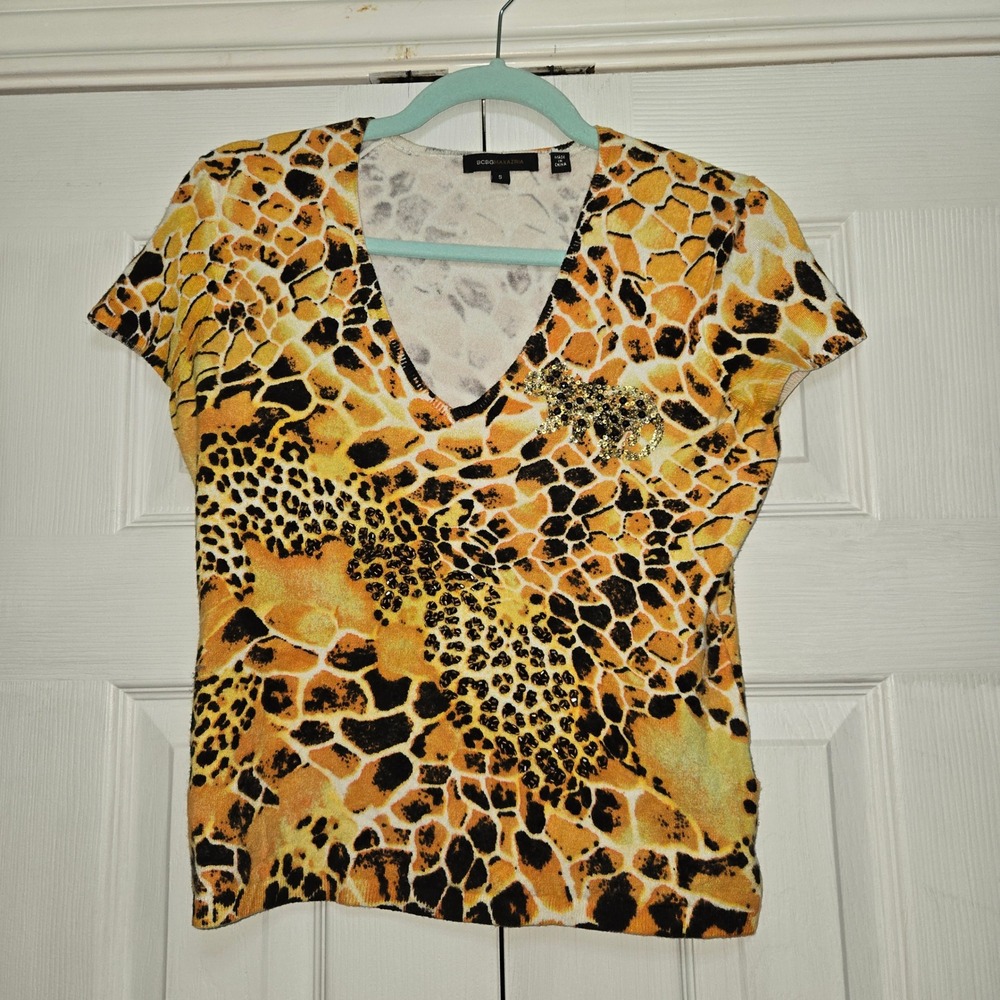 BCBGMAXAZRIA Giraffe Cheetah Animal Print Short Sleeve Knit Top Small